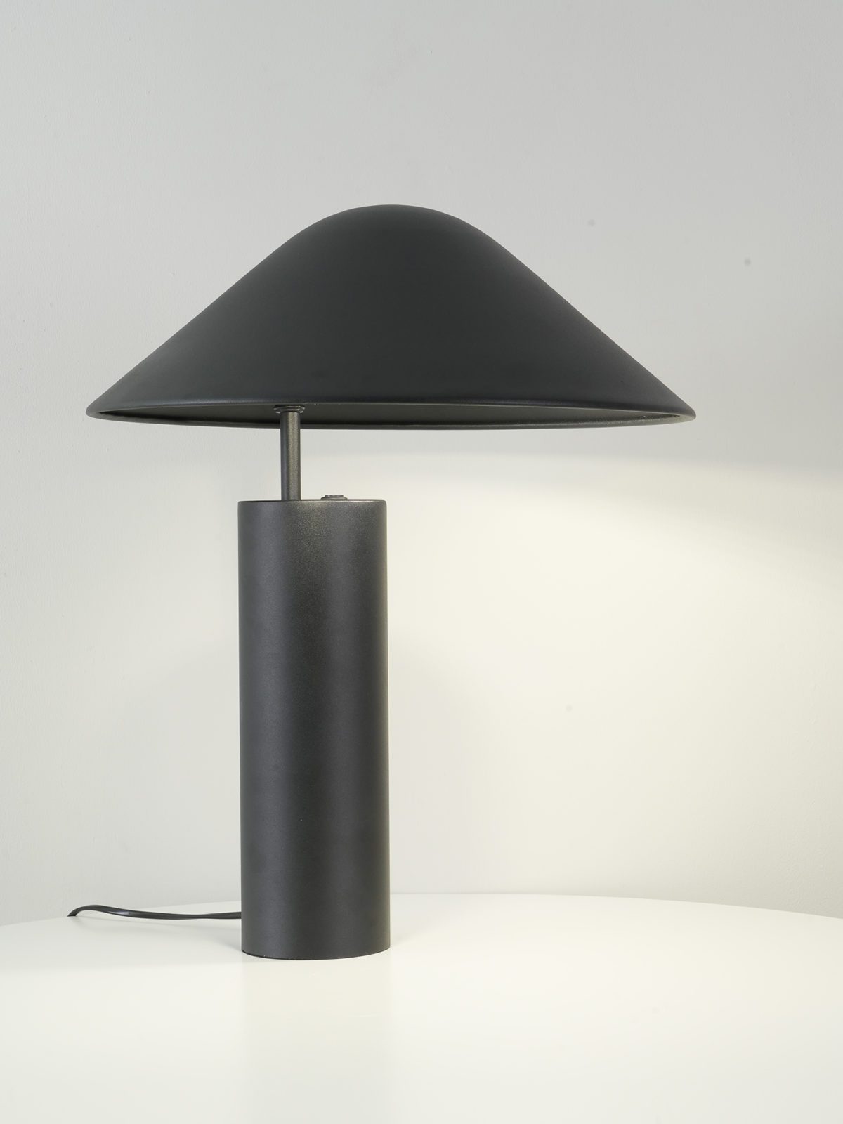 modern-metal-damo-simple-table-lamp-with-adjustable-shade-for-contemporary-home-lighting