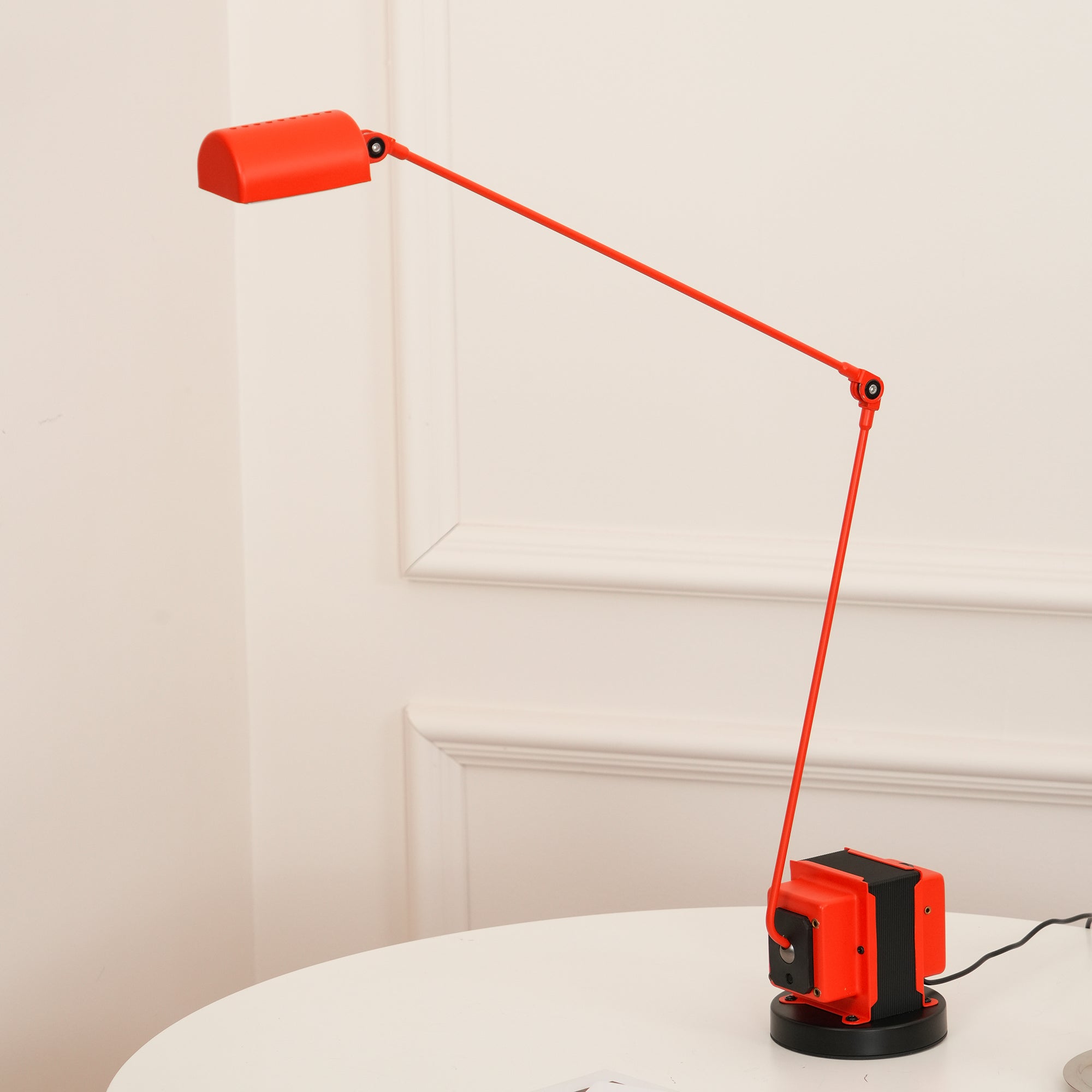 Dynamo Minimalist Adjustable LED Table Lamp Rotating Metal Desk Light for Modern Bedroom Office