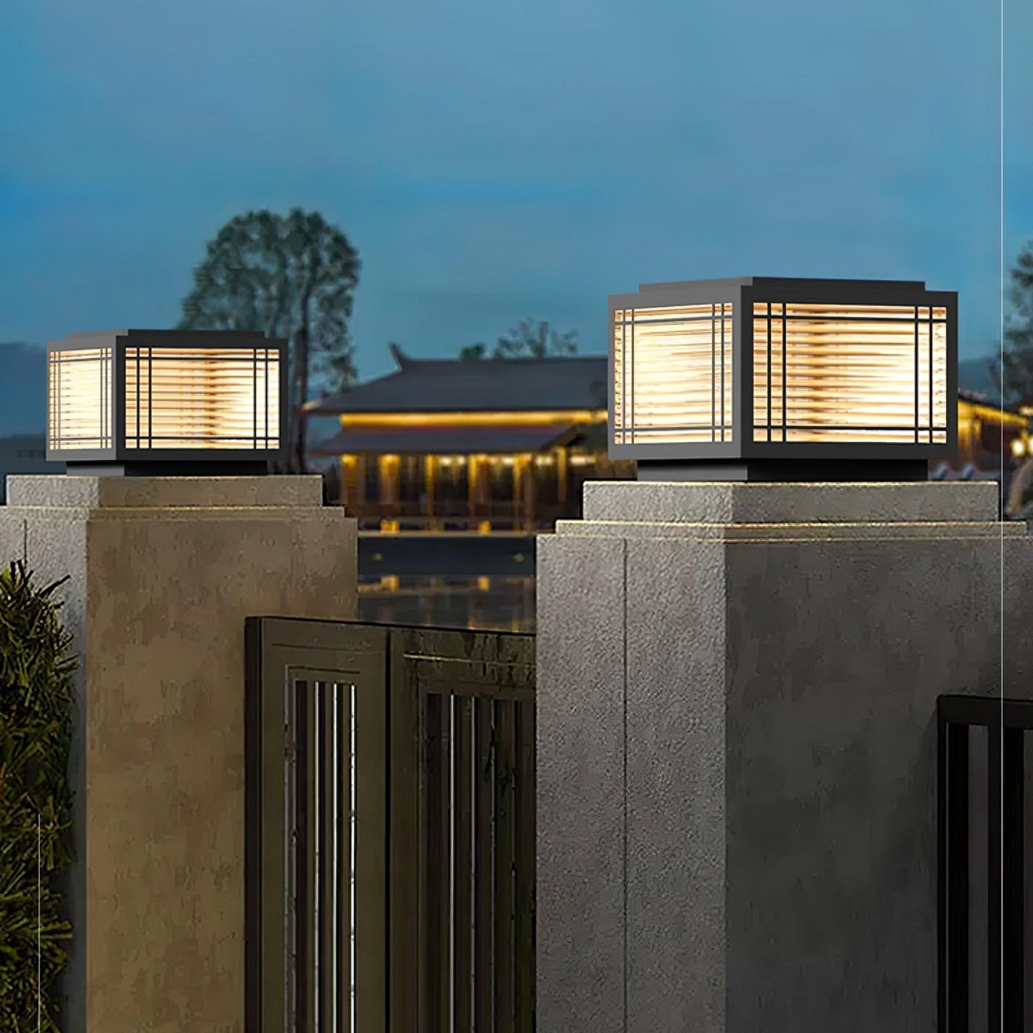 modern-stainless-steel-outdoor-solar-pillar-light-for-garden-deck-and-fence