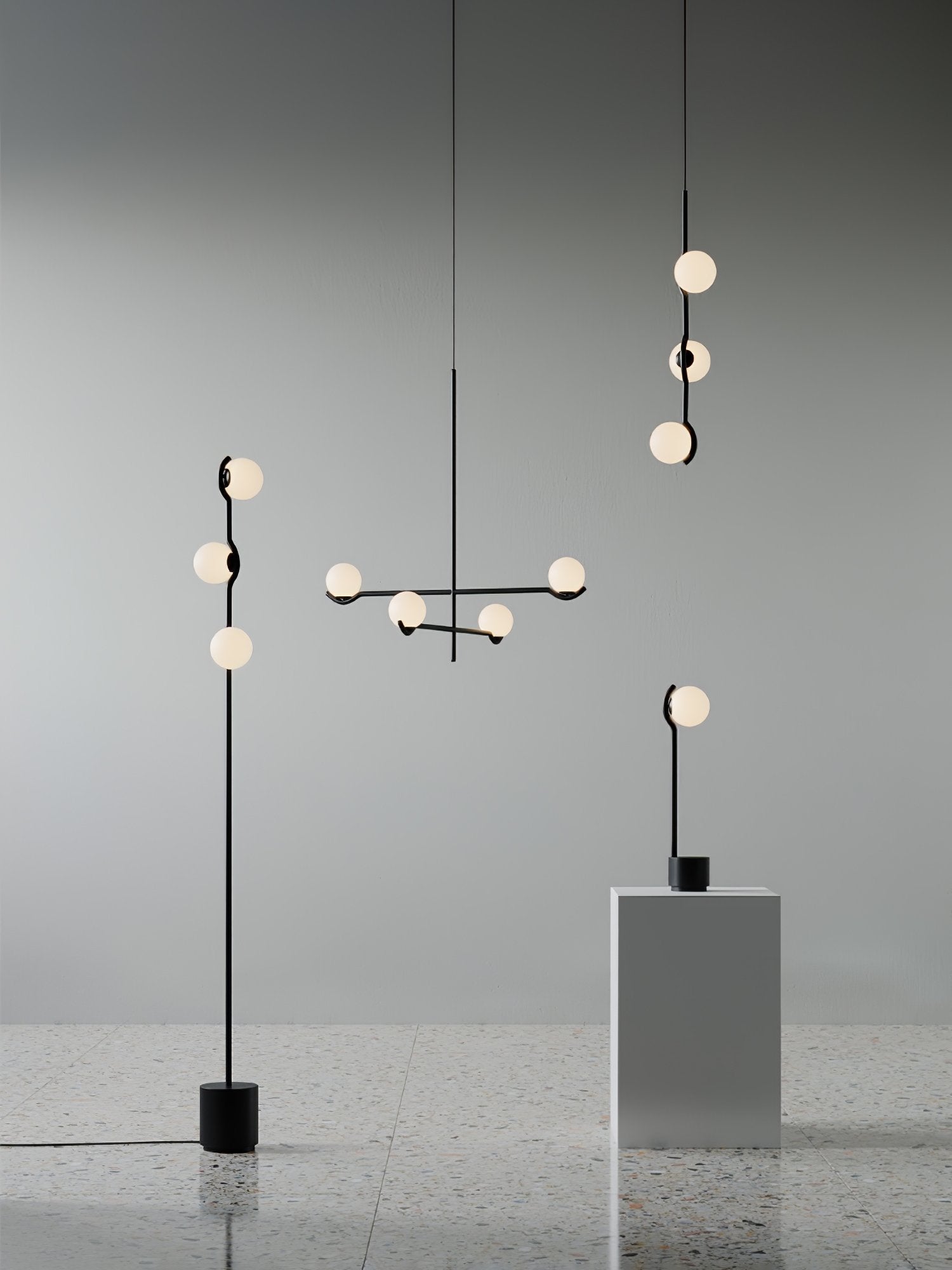 modern-metal-and-glass-globe-pendant-light-for-dining-room-in-gold-and-black-finish