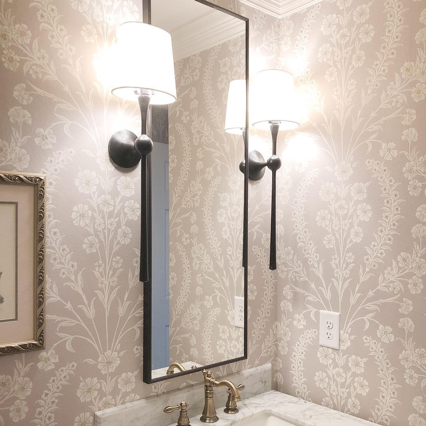 trumpet-style-dover-tail-wall-sconce-with-fabric-shade-for-living-room