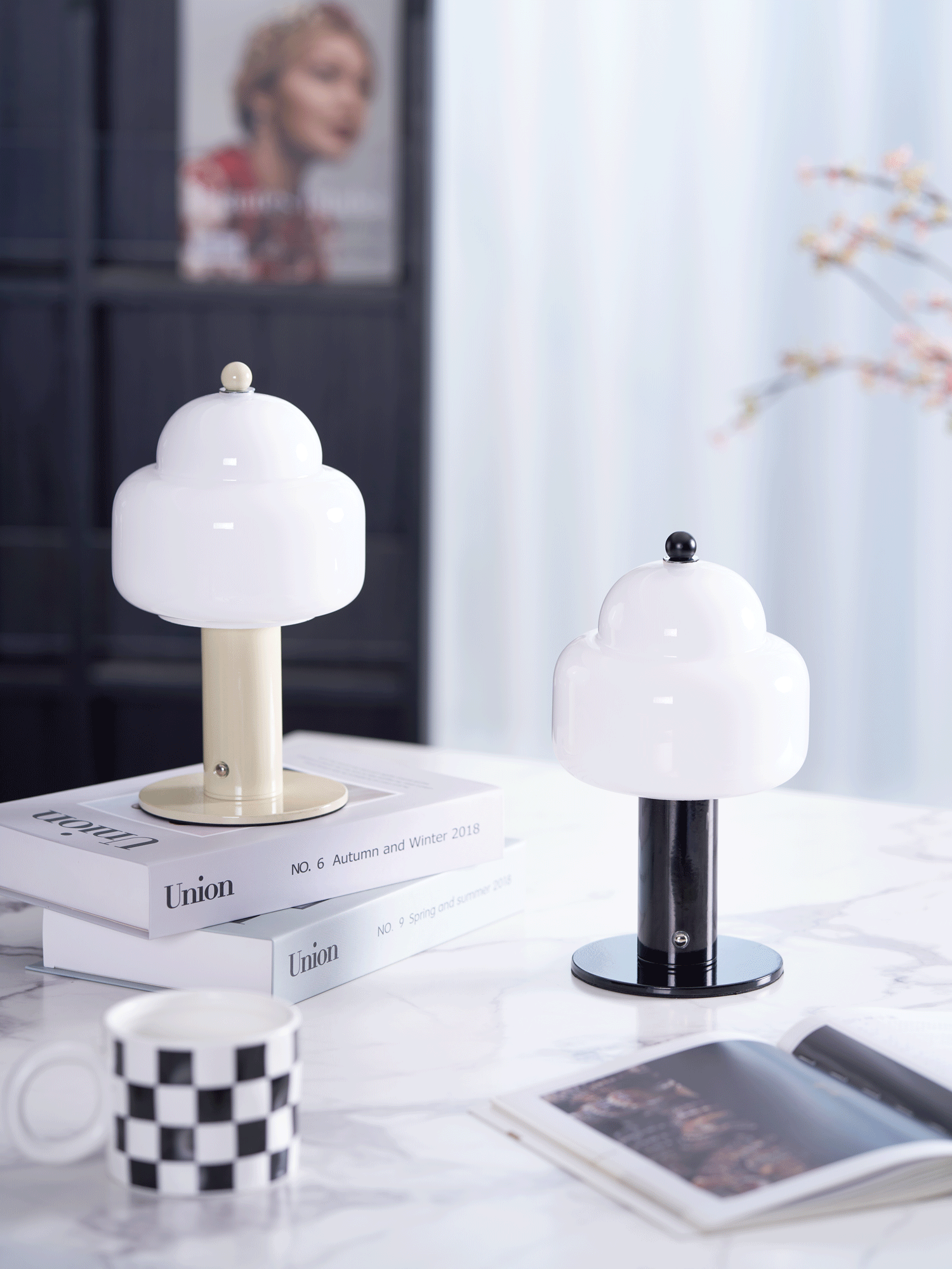modern-drome-sculptural-glass-led-table-lamp-with-touch-switch-for-bedside-decor