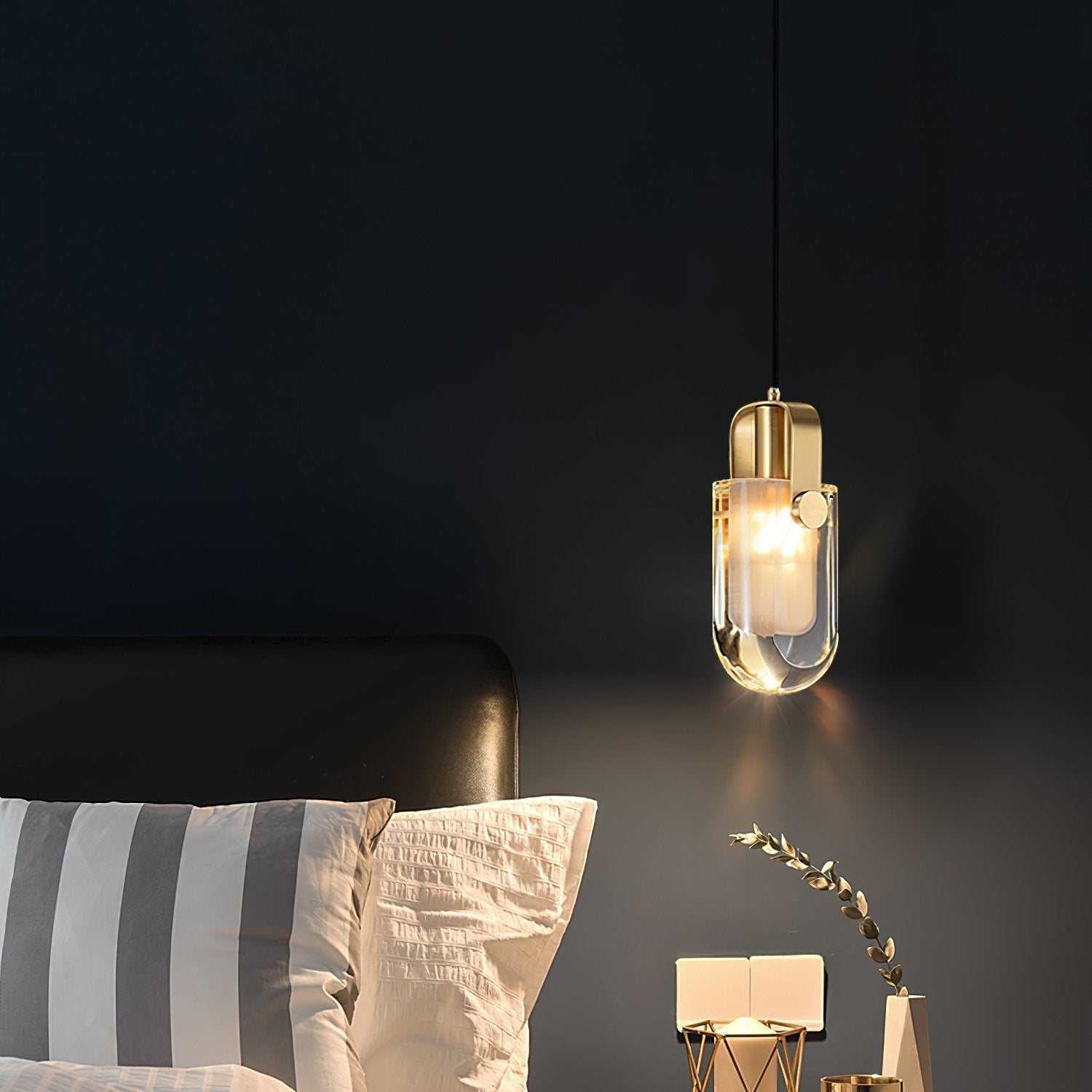 modern-oval-droplet-crystal-pendant-light-with-gold-brass-finish-for-luxury-dining-and-bedroom