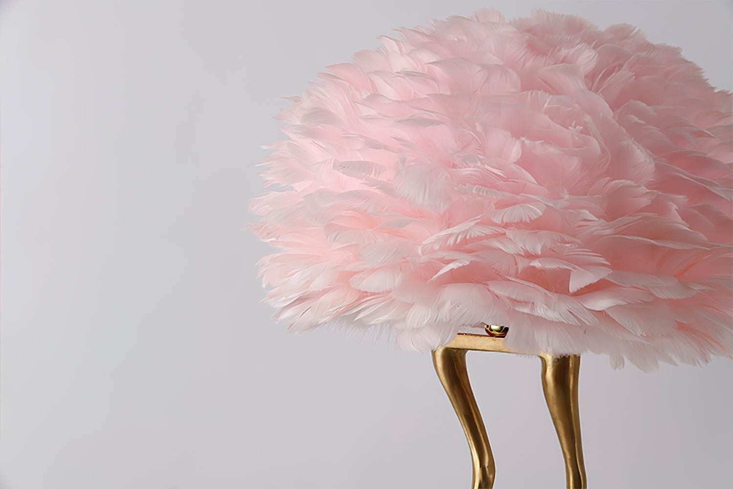Antique Brass Duck Feet Table Lamp with Natural Feather Shade for Bedroom Decor