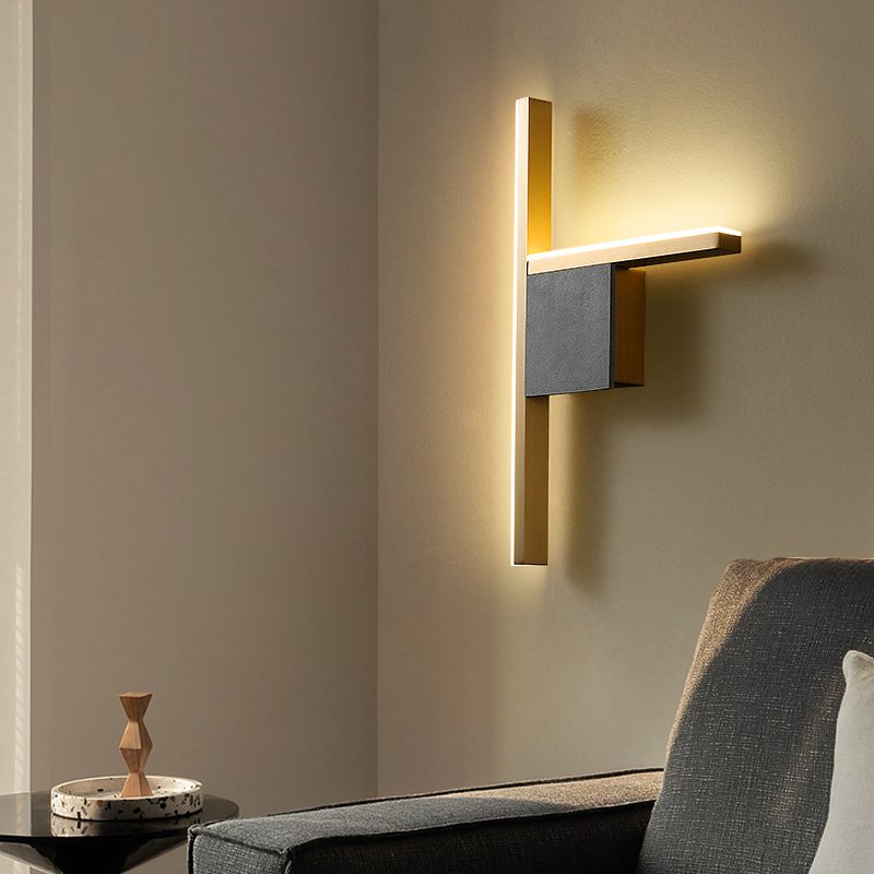 modern-essence-brass-and-acrylic-wall-sconce-integrated-led-lighting-for-elegant-interiors