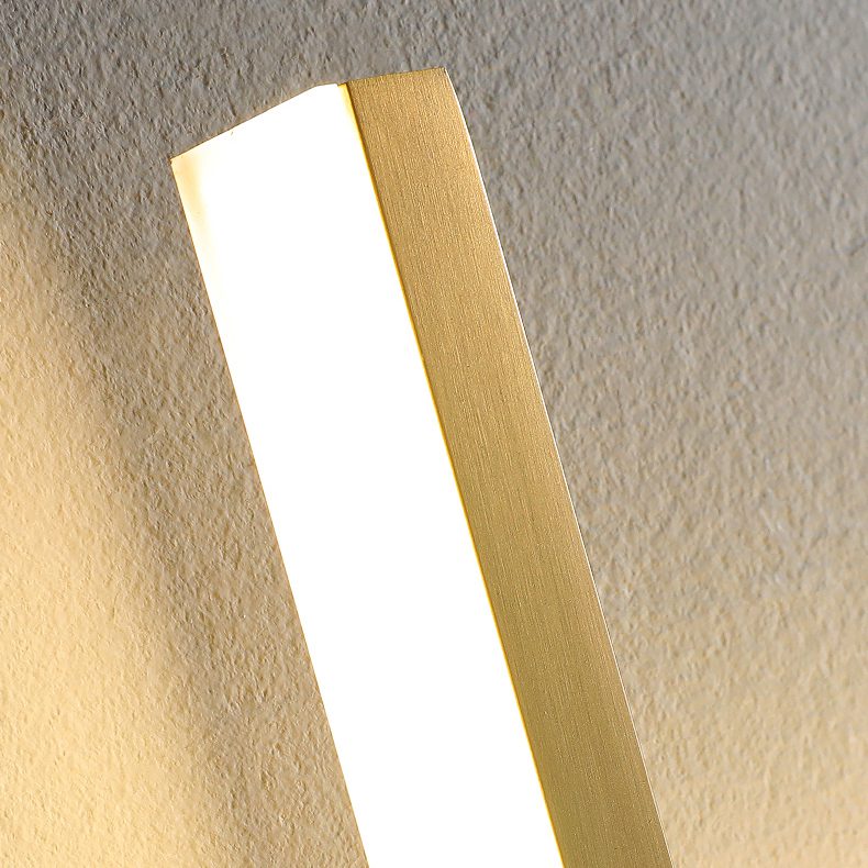 modern-essence-brass-and-acrylic-wall-sconce-integrated-led-lighting-for-elegant-interiors