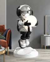 Astronaut Resin Floor Lamp with 5D Printed Globe and Rechargeable Battery for Bedroom