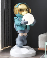 Astronaut Resin Floor Lamp with 5D Printed Globe and Rechargeable Battery for Bedroom