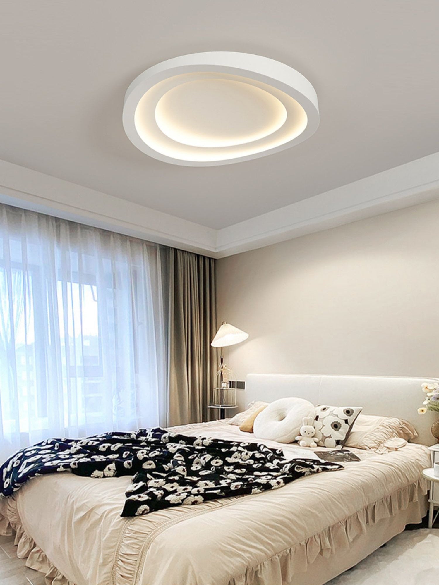 contemporary-round-flat-plate-led-ceiling-lamp-for-living-room-and-bedroom