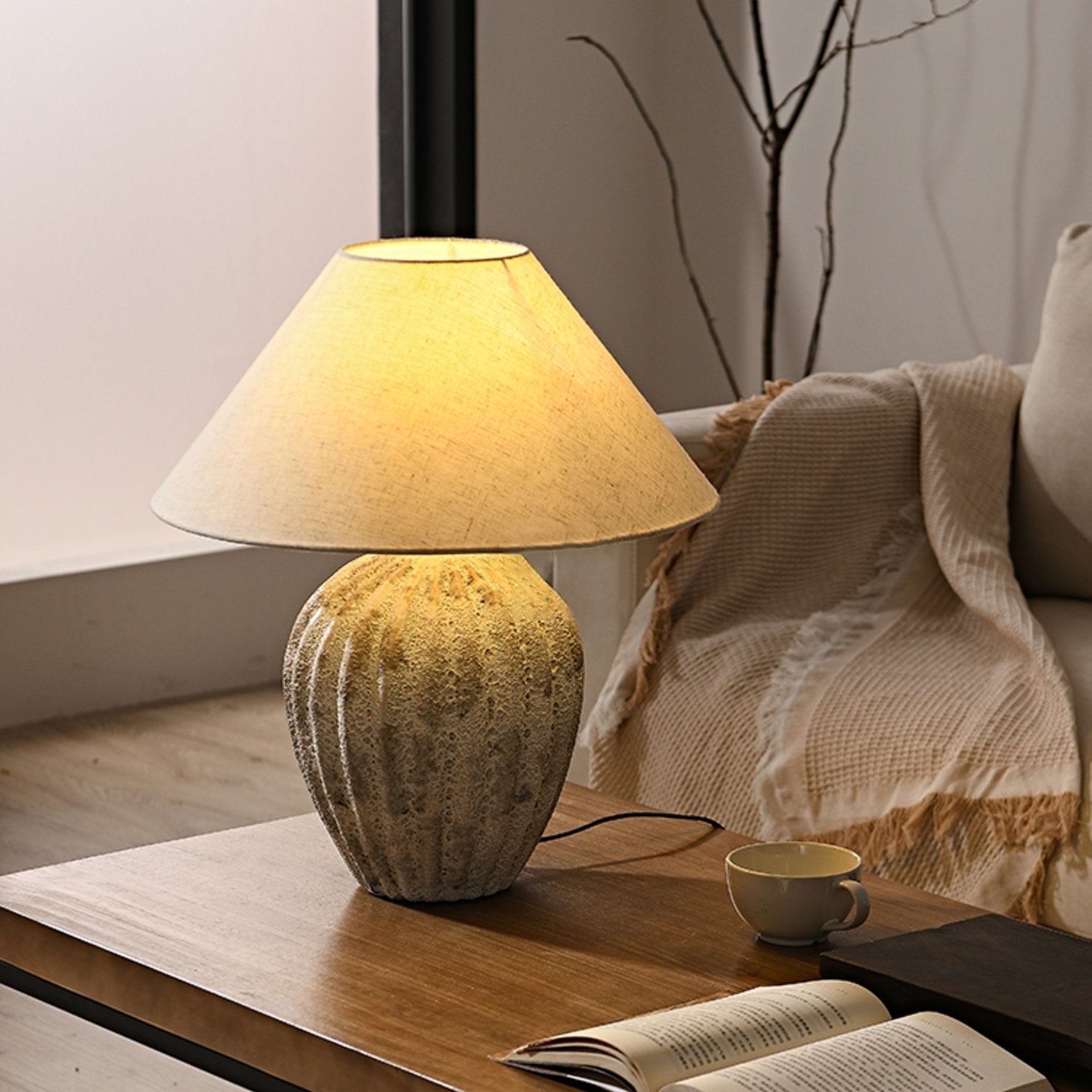 modern-bulbous-ceramic-table-lamp-with-pleated-fluted-texture-and-fabric-shade
