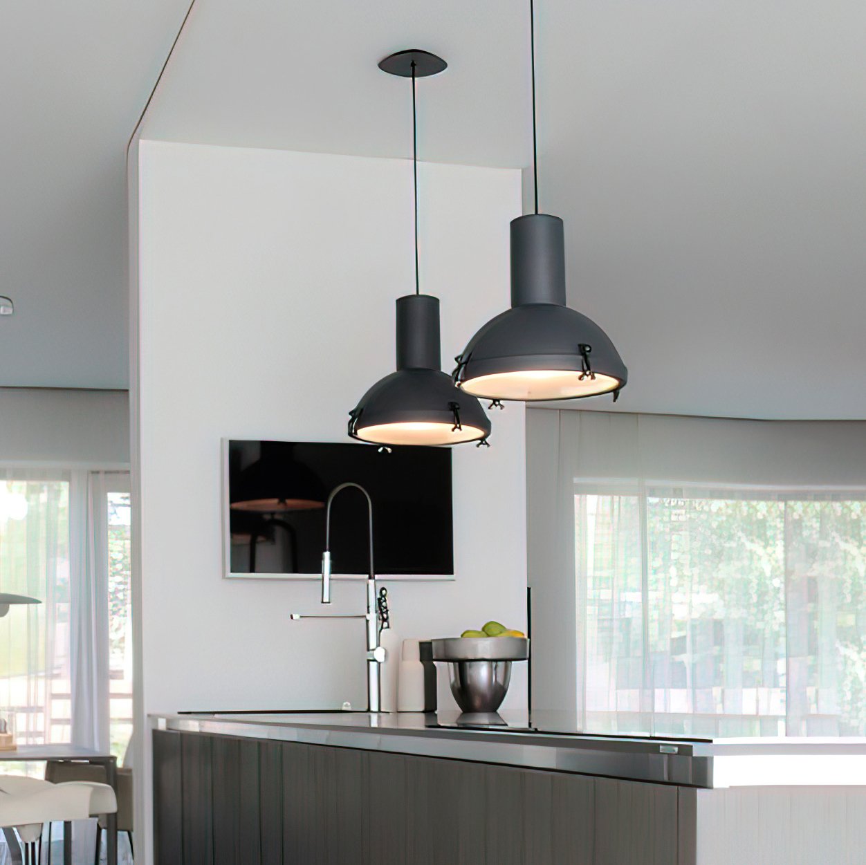 industrial-black-metal-forged-pendant-lamp-hand-crafted-factory-style-ceiling-hanging-light