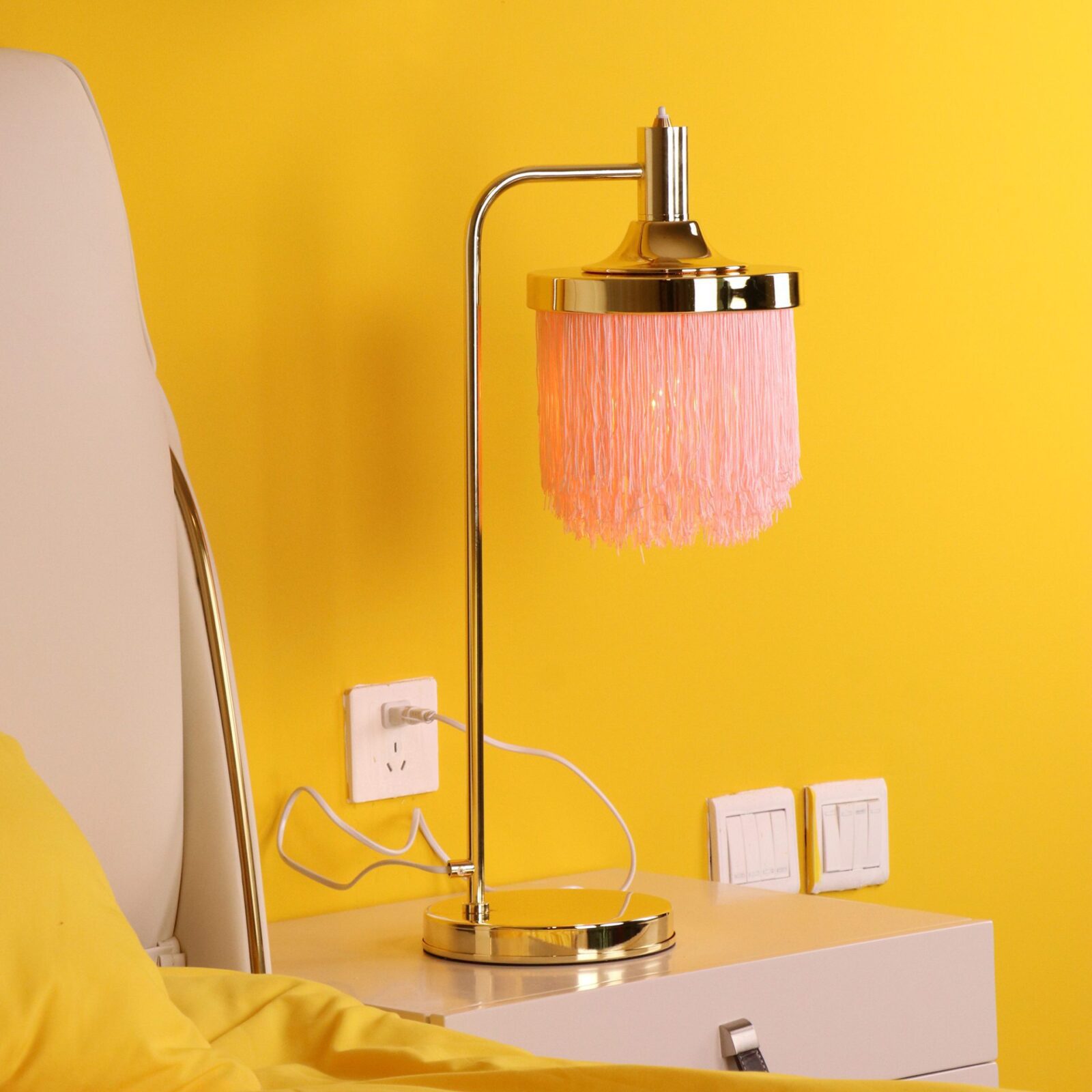modern-nordic-tassel-fringe-table-lamp-with-pink-skirt-and-copper-metal-base