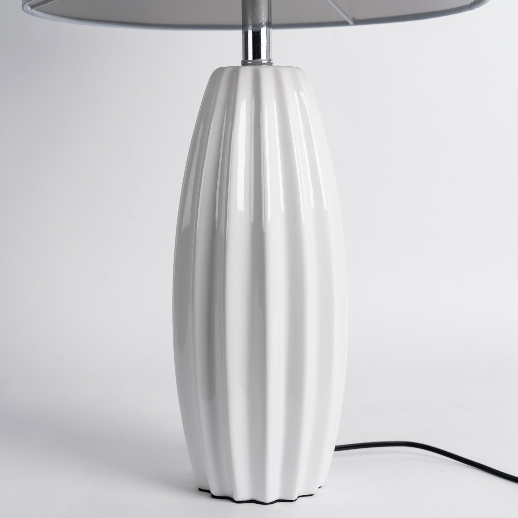 Elegant Fluted Ceramic Table Lamp with Linen Shade and Ribbed Body for Modern Nightstands