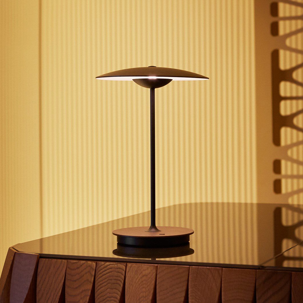 Contemporary Minimalist Woodgrain LED Table Lamp for Modern Office and Bedside
