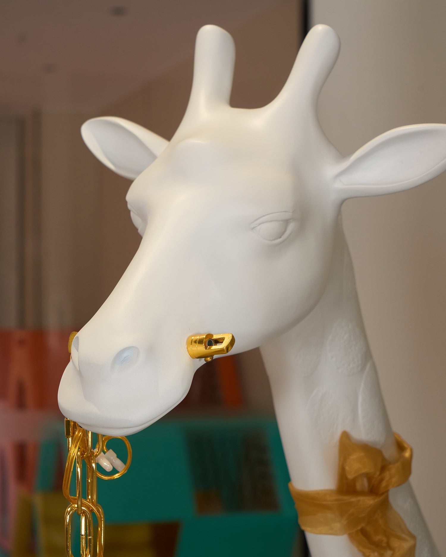 giraffe-sculpture-floor-lamp-with-crystal-chandelier-luxury-animal-floor-light