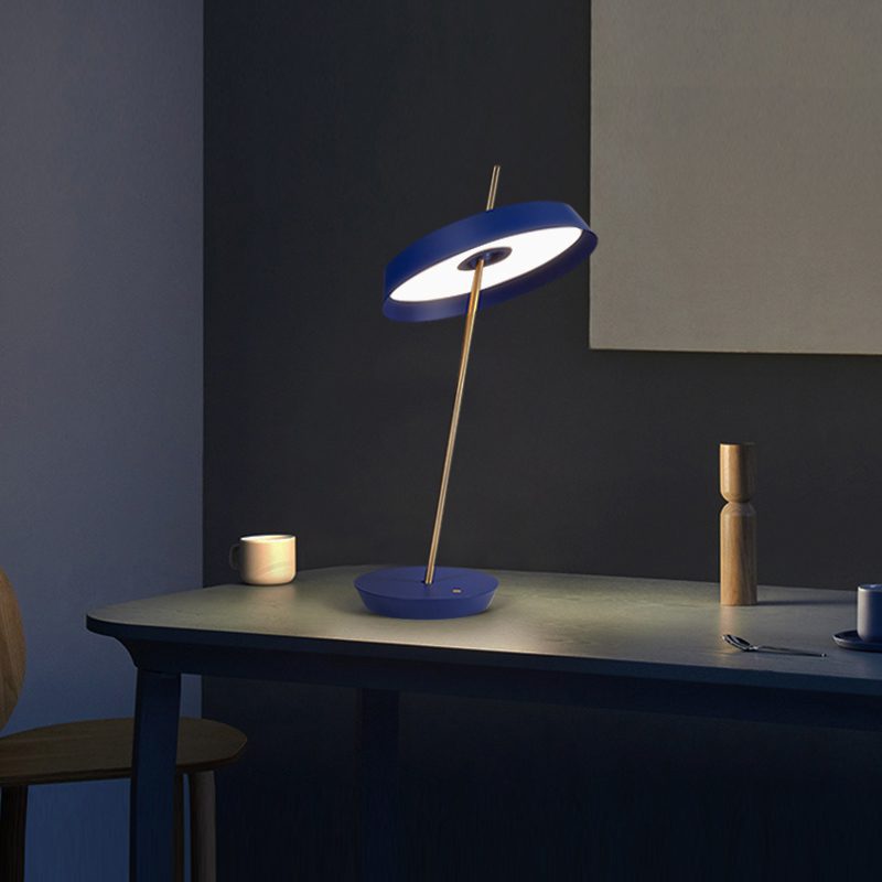 modern-giro-minimalist-led-desk-lamp-with-adjustable-dual-tilt-and-touch-dimming