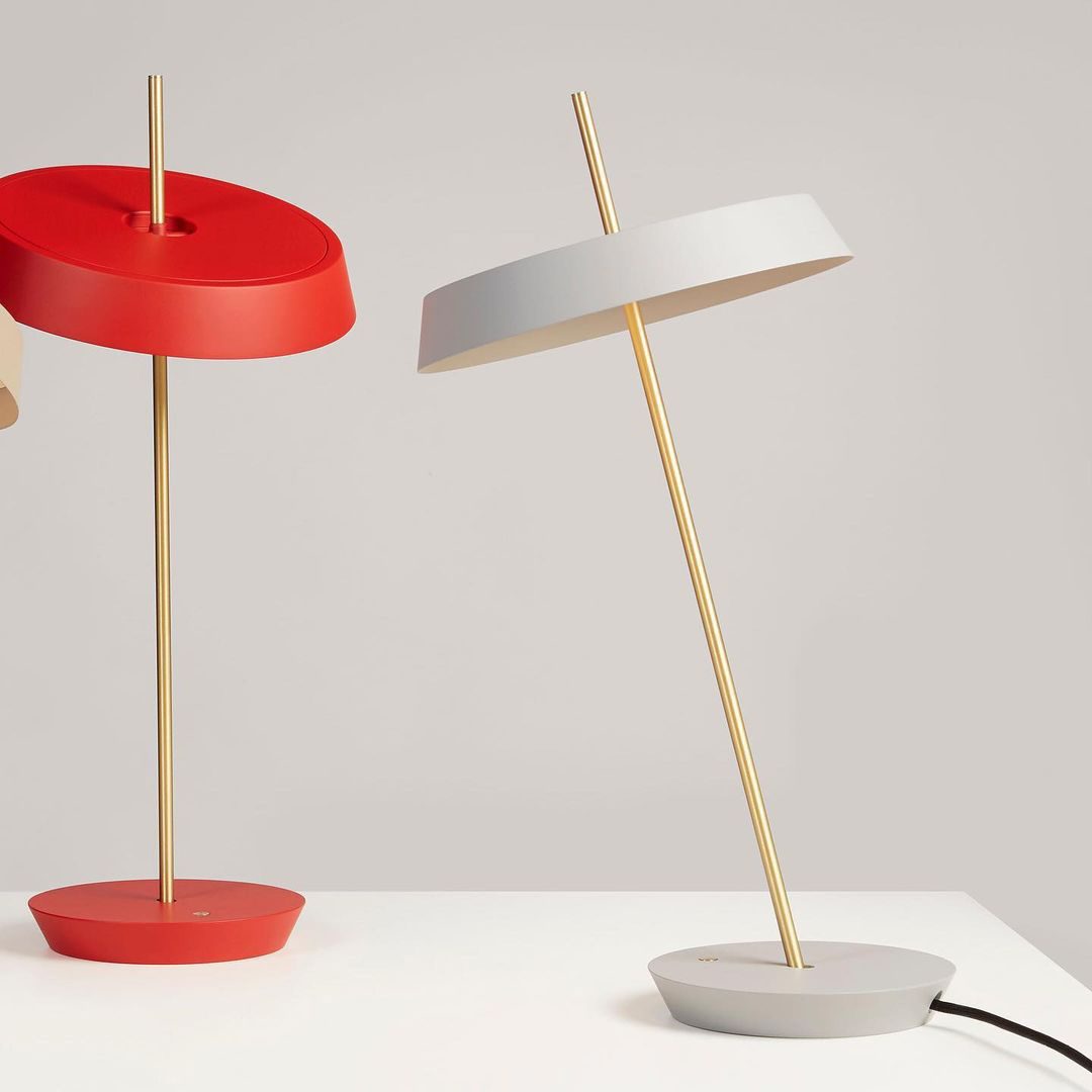 modern-giro-minimalist-led-desk-lamp-with-adjustable-dual-tilt-and-touch-dimming