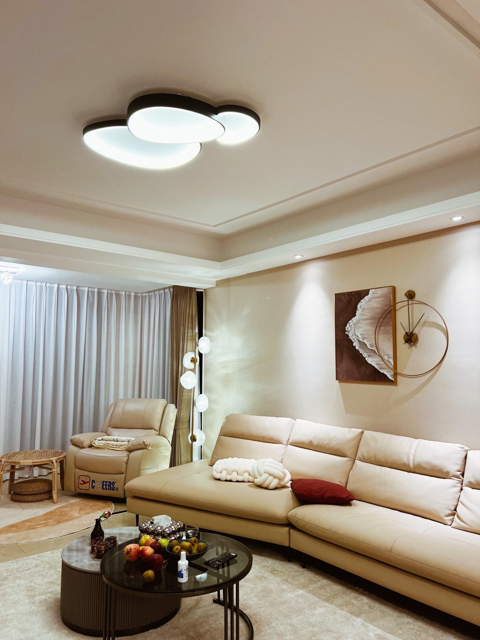 Elegant Handcrafted Glass Petal Standing Floor Lamp with Modern Melt Lava Effect Shades