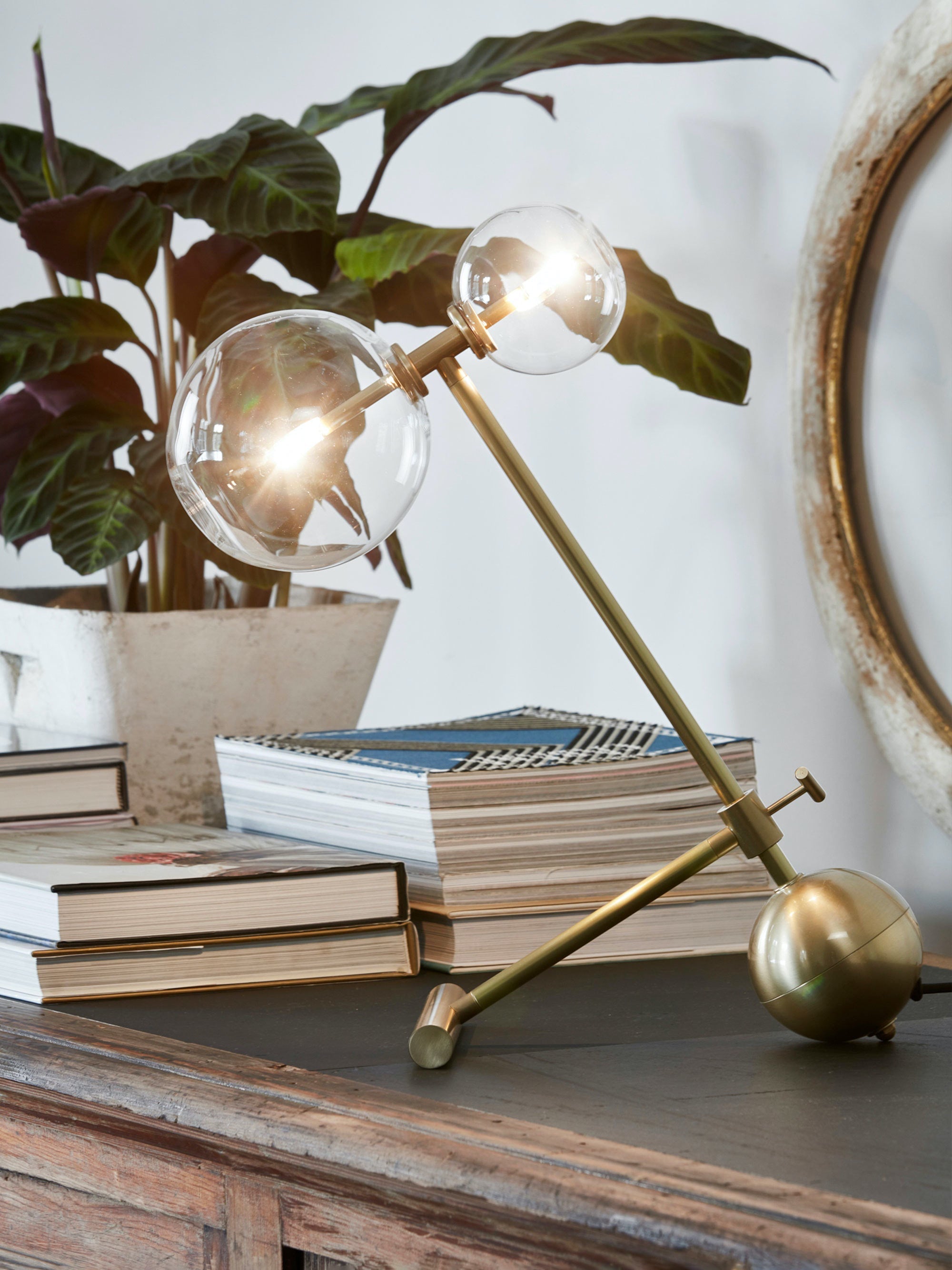 Modern Gold Metal Pearl Globe Table Lamp with Blown Glass Shade for Living Room