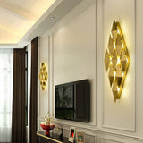 modern-golden-honeycomb-led-wall-sconce-with-gold-finish-geometric-design-for-luxury-interior-decor