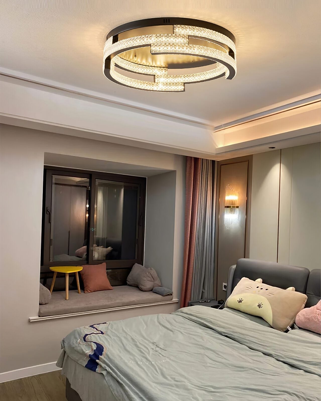 modern-ring-shaped-half-dome-led-flush-mount-ceiling-light-in-gold-or-black-finish