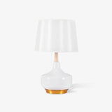 Modern White Hilo Resin Wood Table Lamp for Minimalist Bedside Lighting