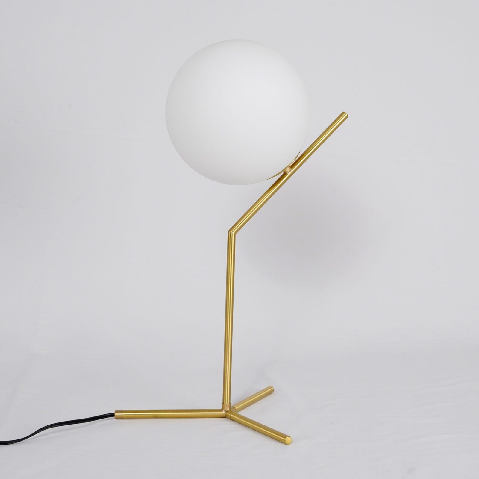 modern-opalescent-blown-glass-globe-table-lamp-with-flexible-steel-base-and-gold-finish