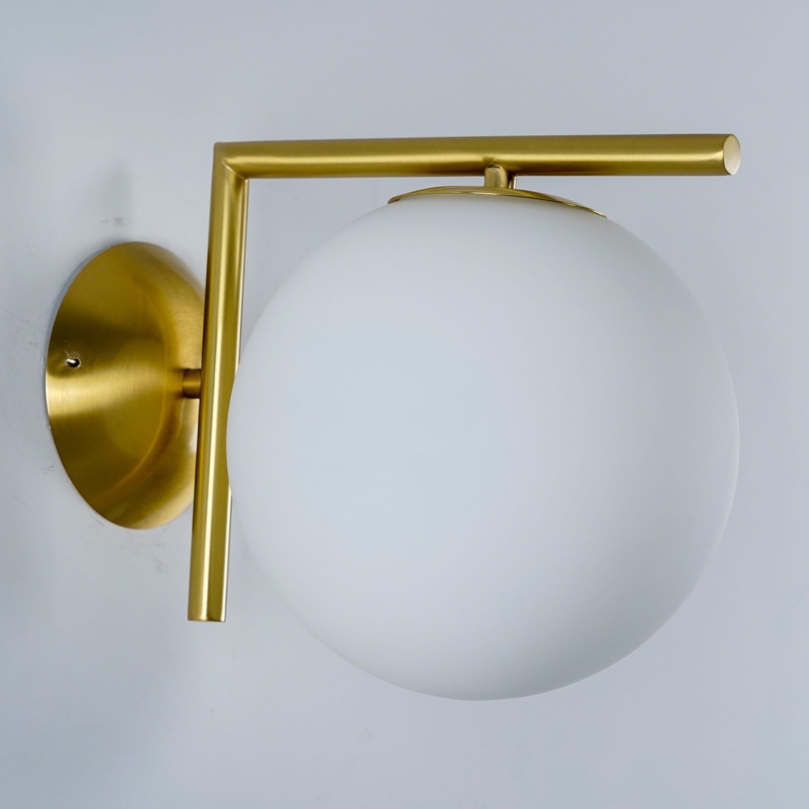 modern-opal-blown-glass-wall-sconce-with-elegant-brass-finish-round-globe-lighting