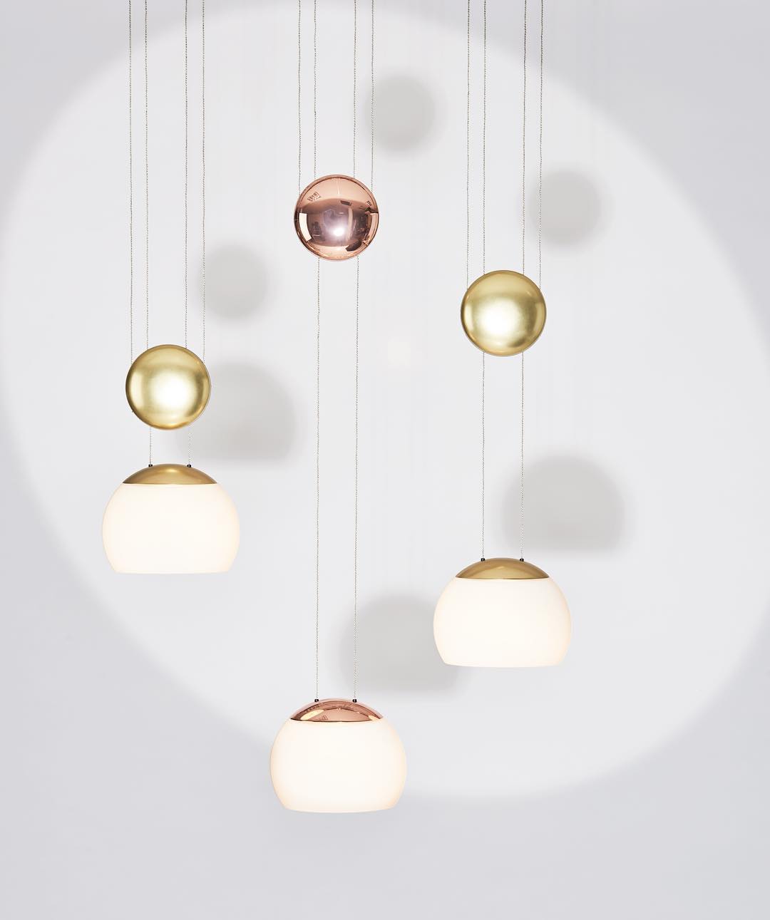 modern-jojo-led-pendant-light-with-adjustable-height-hand-blown-opal-glass-shade-golden-finish