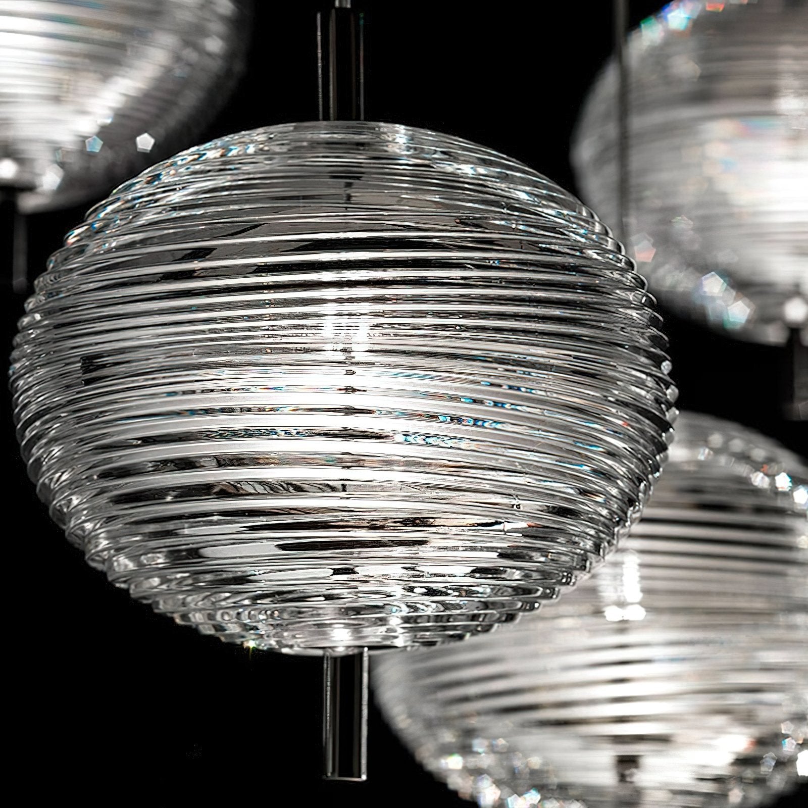 jefferson-textured-glass-led-pendant-light-with-elegant-gold-finish-for-modern-living-rooms