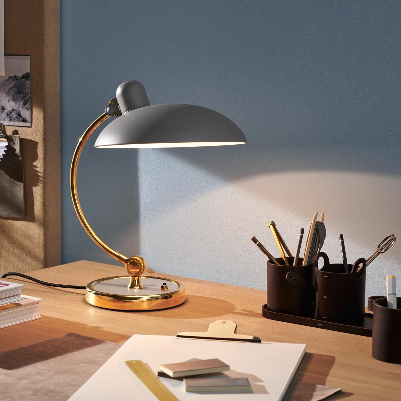 modern-bauhaus-style-metal-table-lamp-elegant-geometric-desk-light-for-office