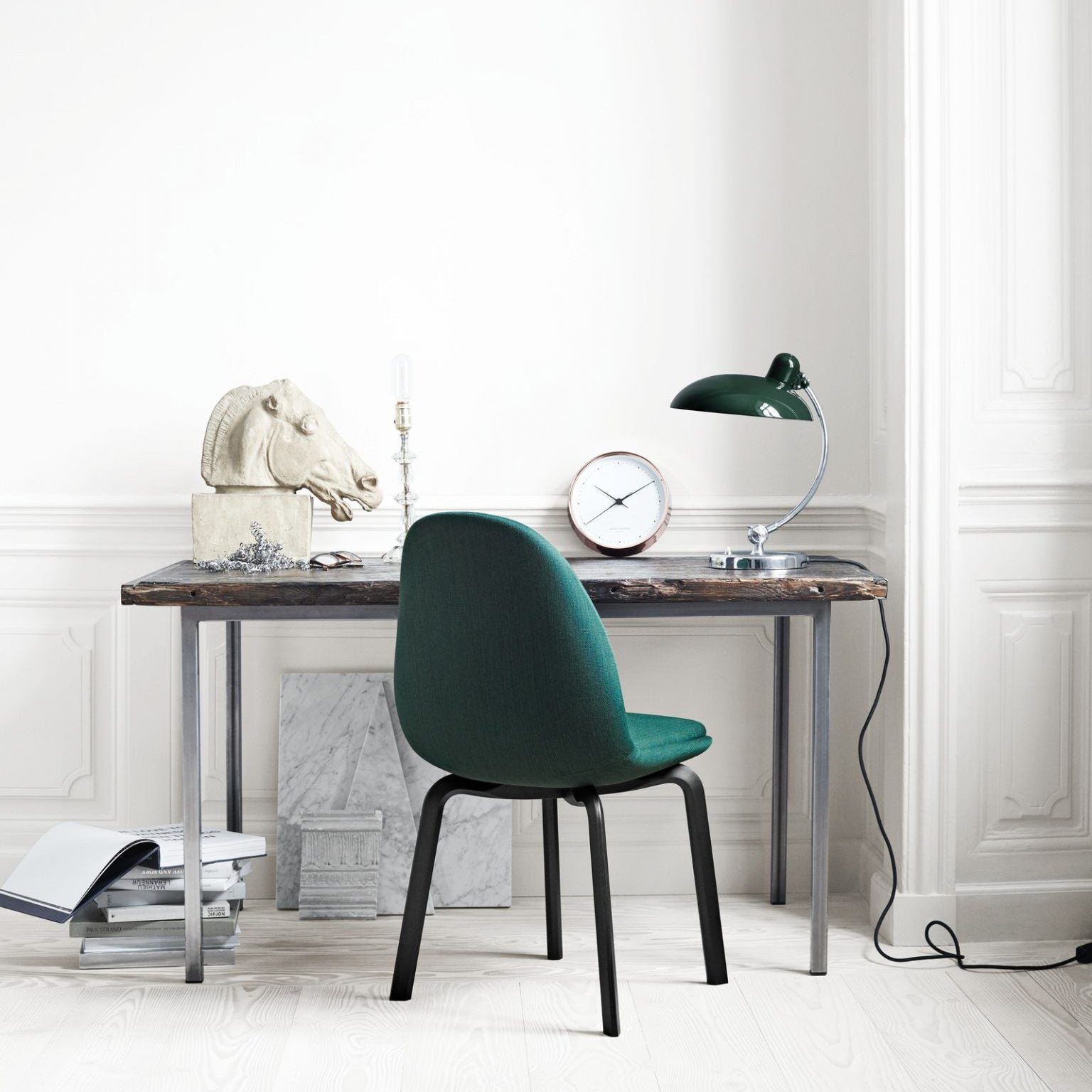 modern-bauhaus-style-metal-table-lamp-elegant-geometric-desk-light-for-office