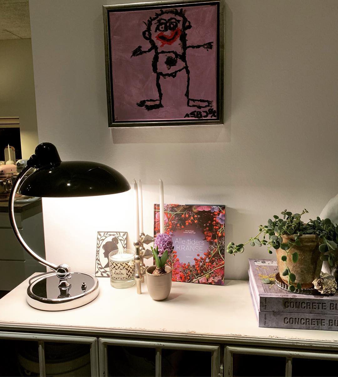 modern-bauhaus-style-metal-table-lamp-elegant-geometric-desk-light-for-office