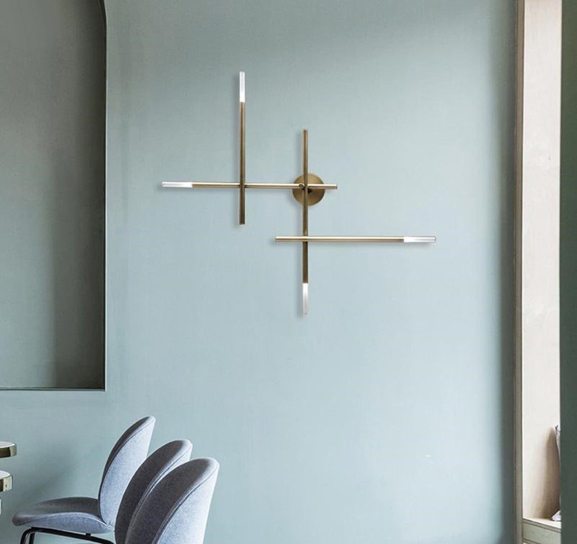 kitami-modern-metal-and-satinated-glass-wall-sconce-for-elegant-home-lighting