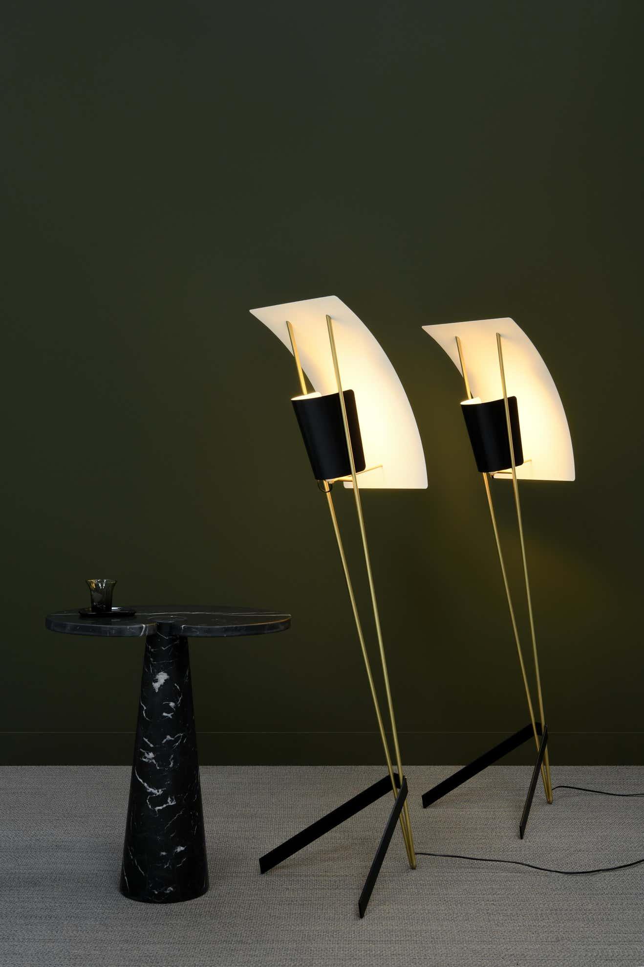 Modern Kite LED Floor Lamp Sculptural Reading Light for Living Room and Bedroom