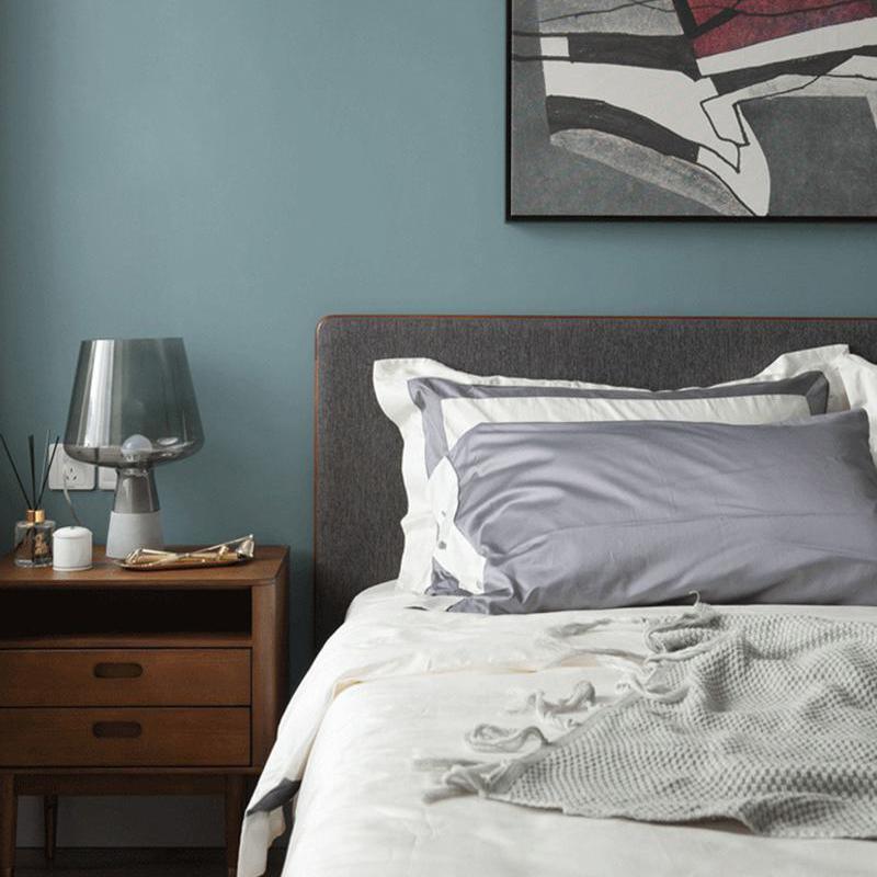 Modern Architectural Glass and Concrete Table Lamp for Elegant Bedside Lighting