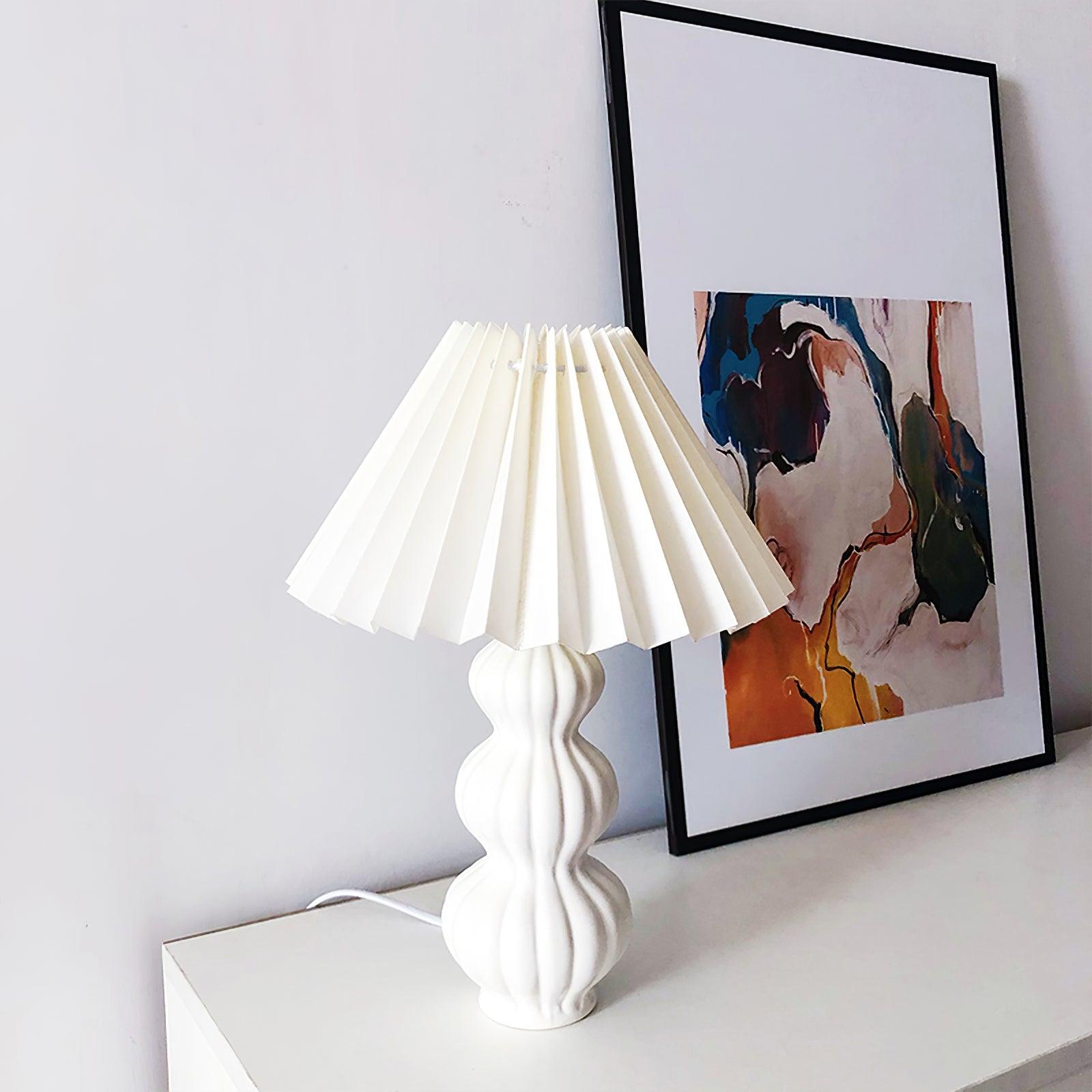 Modern Ribbed Ceramic Gourd Table Lamp White Gloss Desk Light with Linen Shade