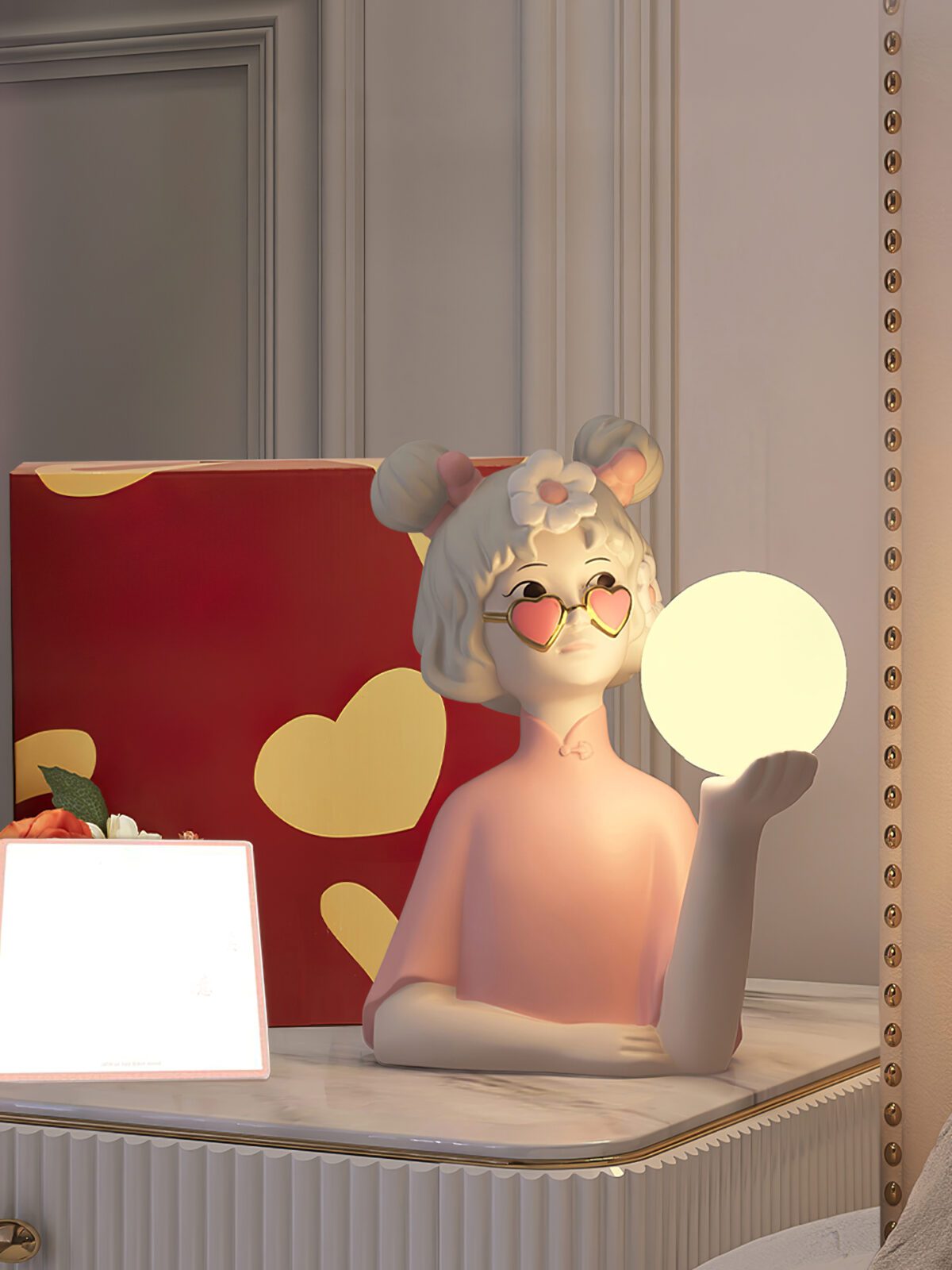 romantic-resin-figurine-table-lamp-modern-decorative-bedside-light-for-home