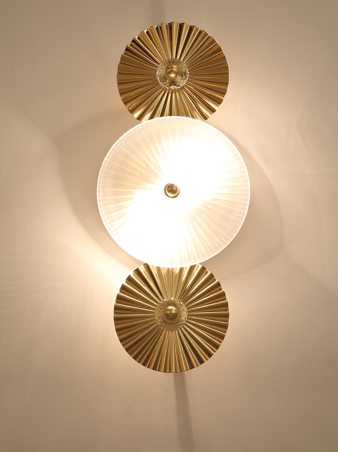 modern-gold-dual-disc-wall-sconce-with-frosted-glass-shade-and-mid-century-art-deco-design