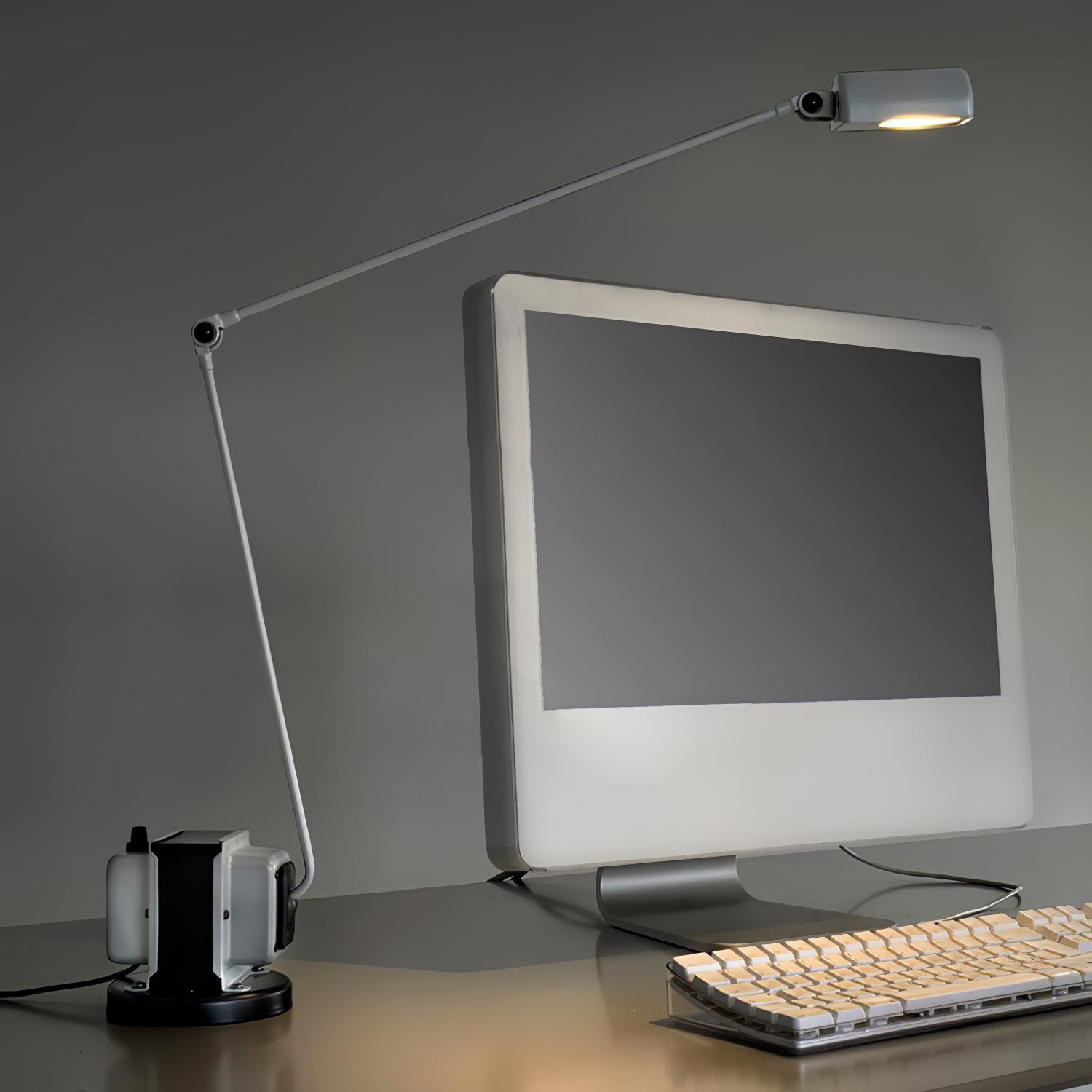 Dynamo Minimalist Adjustable LED Table Lamp Rotating Metal Desk Light for Modern Bedroom Office