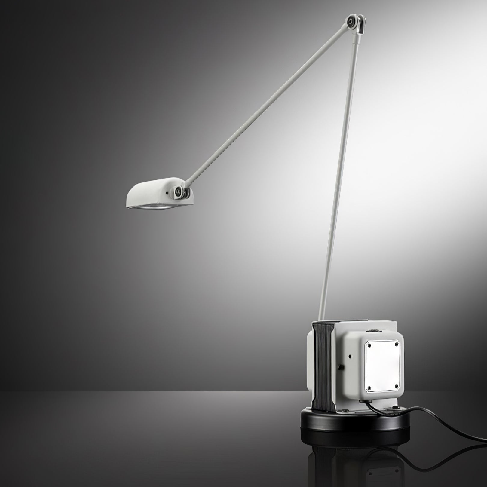 Dynamo Minimalist Adjustable LED Table Lamp Rotating Metal Desk Light for Modern Bedroom Office