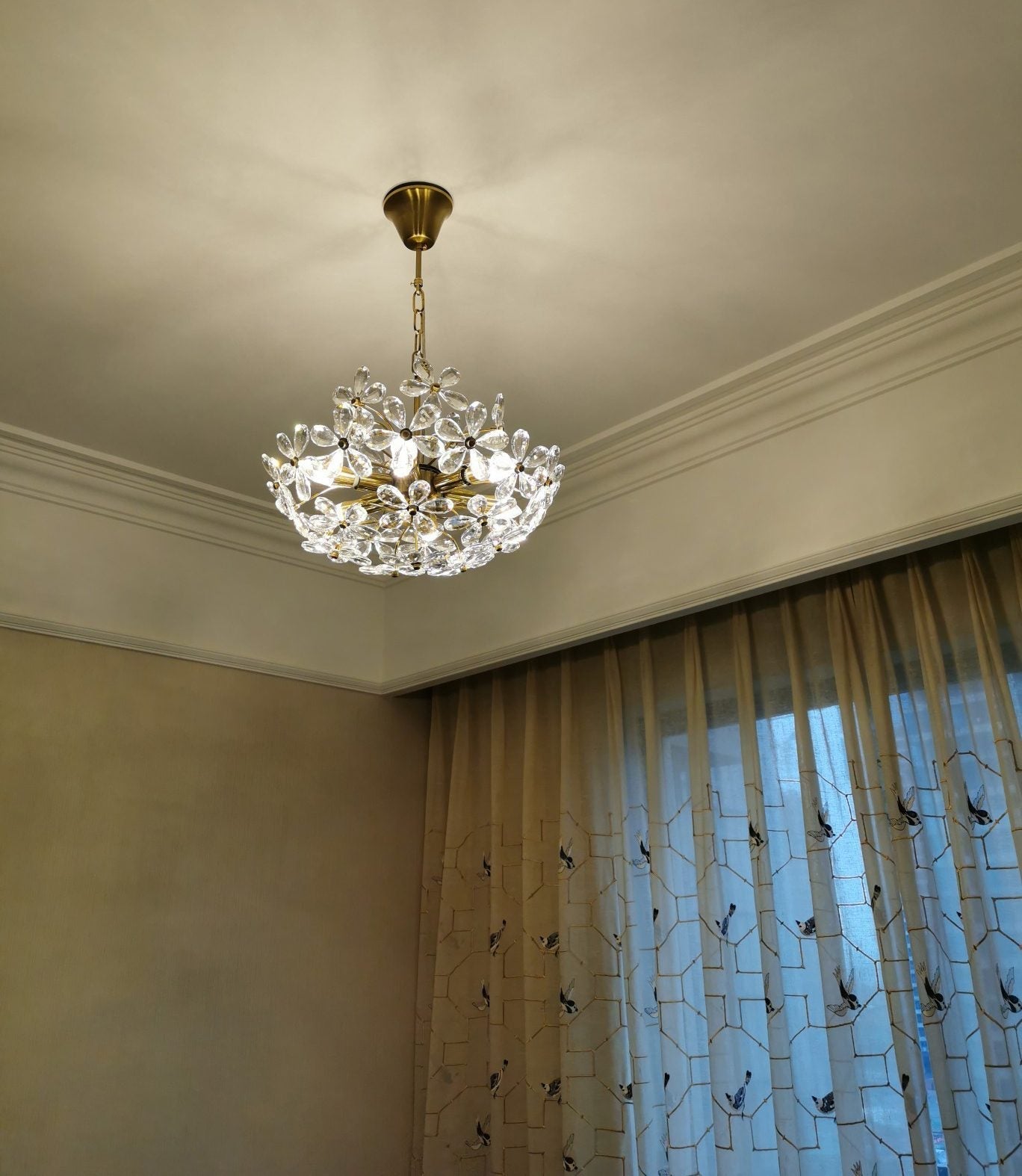 polished-brass-crystal-jewel-chandelier-modern-glass-pendant-light-for-elegant-interiors