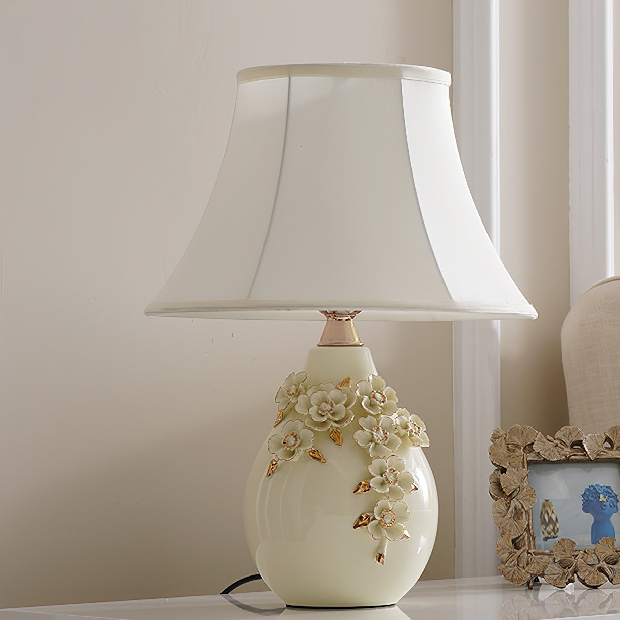 hand-carved-magnolia-ceramic-table-lamp-modern-floral-bedside-light-for-living-room-and-bedroom