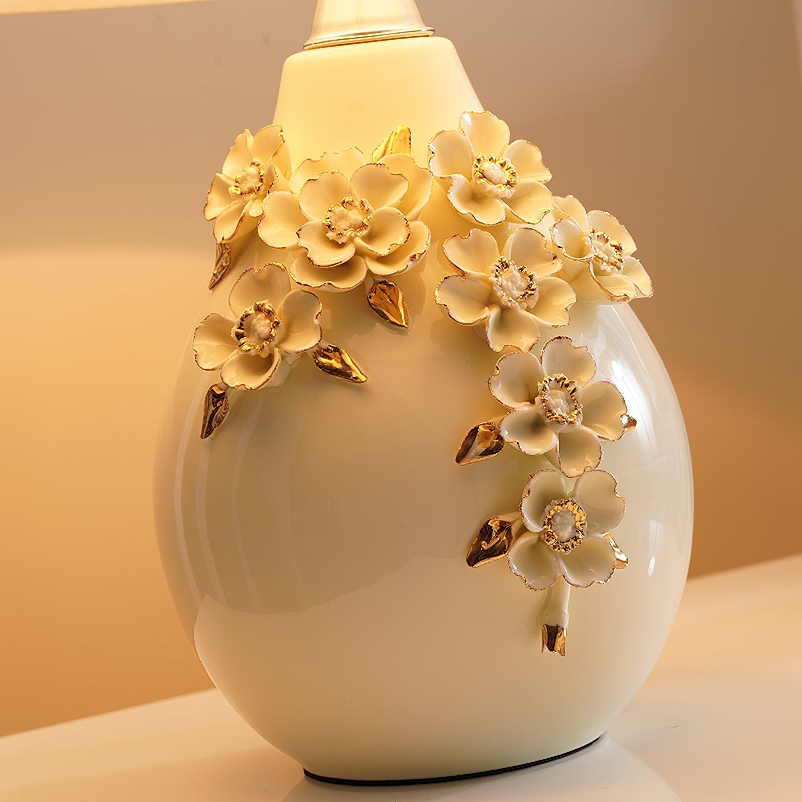 hand-carved-magnolia-ceramic-table-lamp-modern-floral-bedside-light-for-living-room-and-bedroom