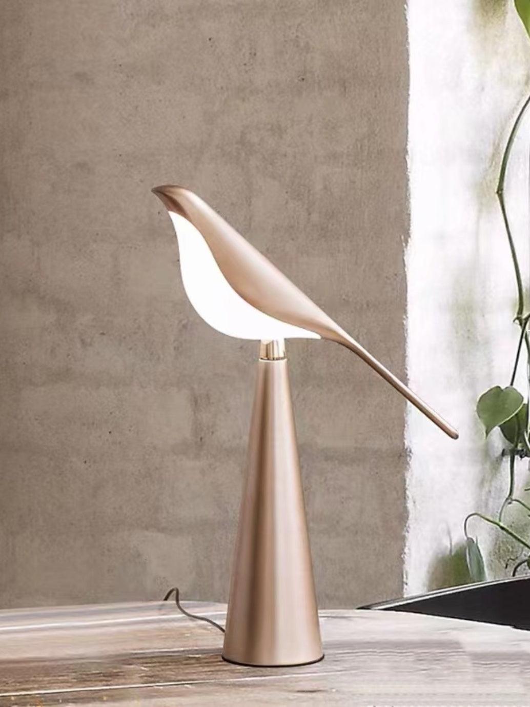 Modern Magpie Art Bird LED Table Lamp Elegant Task Lighting for Bedside and Office