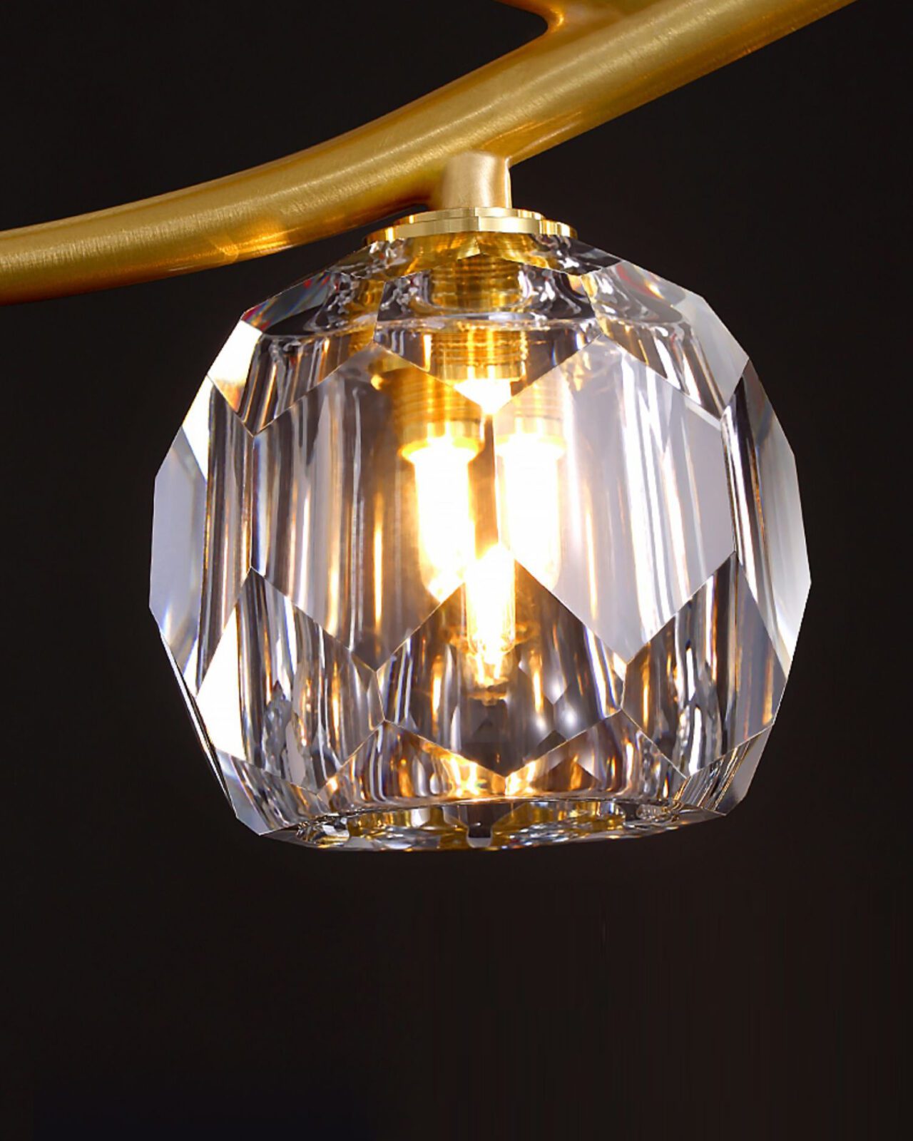 modern-gold-magpie-bird-branch-pendant-light-for-dining-room-luxury-resin-bird-chandelier-lighting