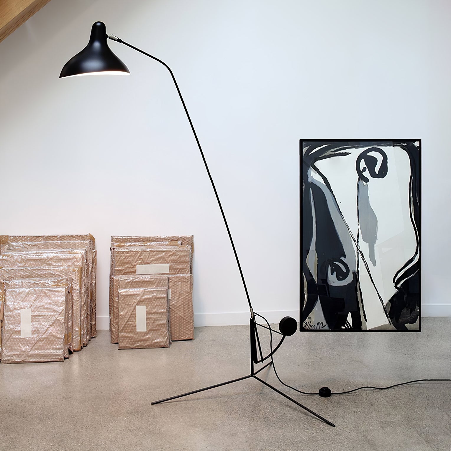 Modern Adjustable Mantis Arm Floor Lamp Rotating Industrial Metal Standing Light for Bedroom