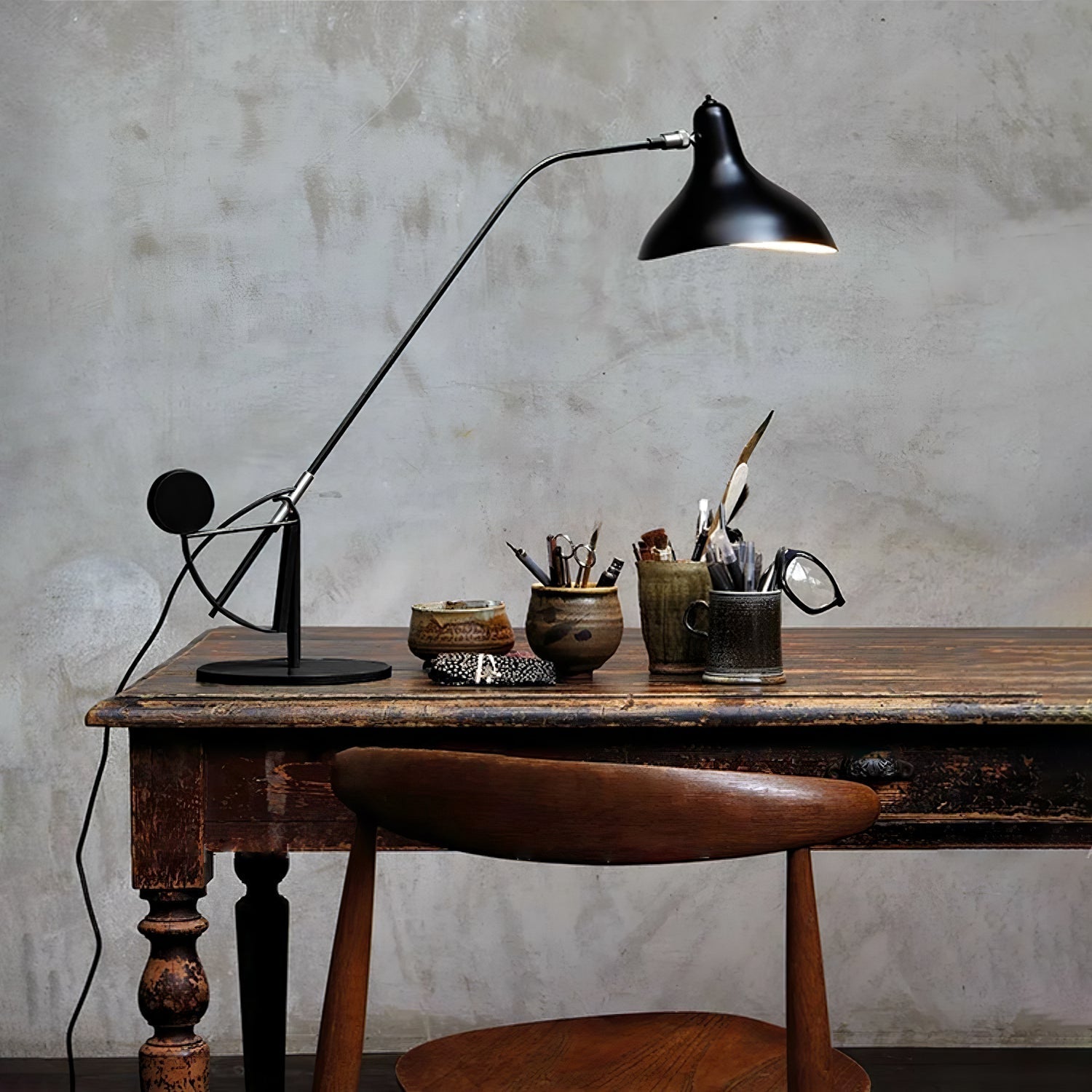 Modern Mantis Arm Table Lamp Minimalist Black Metal Desk Light for Living Room