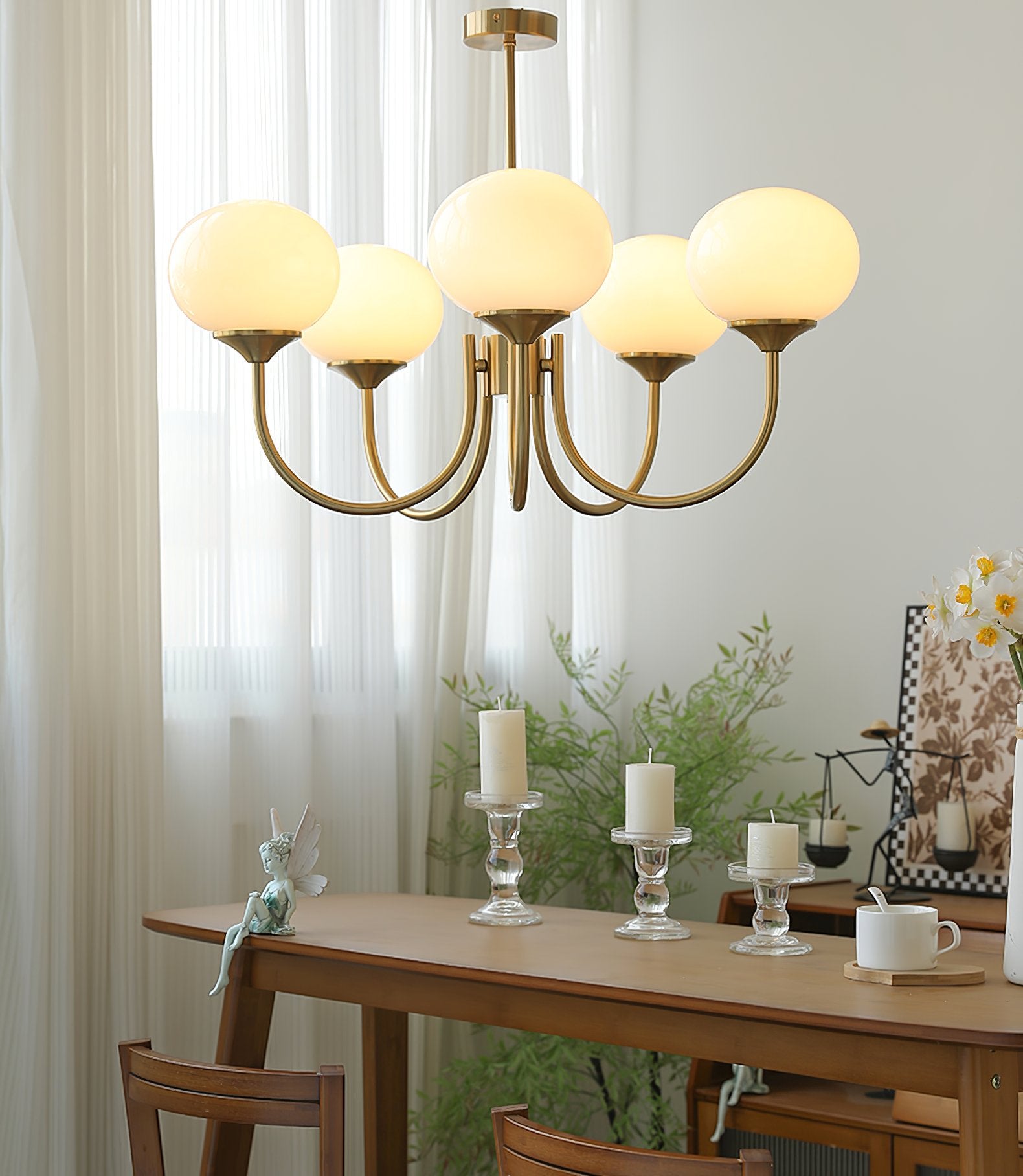 modern-marshmallow-pink-glass-pendant-light-gold-finish-ceiling-chandelier-lighting