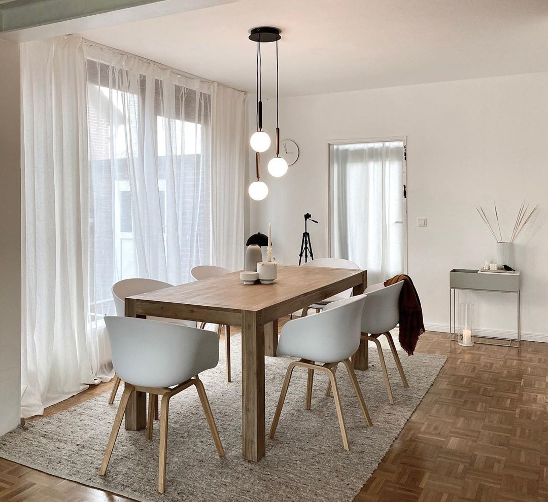 Modern Glass Sphere Pendant Light Nordic Mouth Blown Hanging Lamp for Dining Room and Kitchen